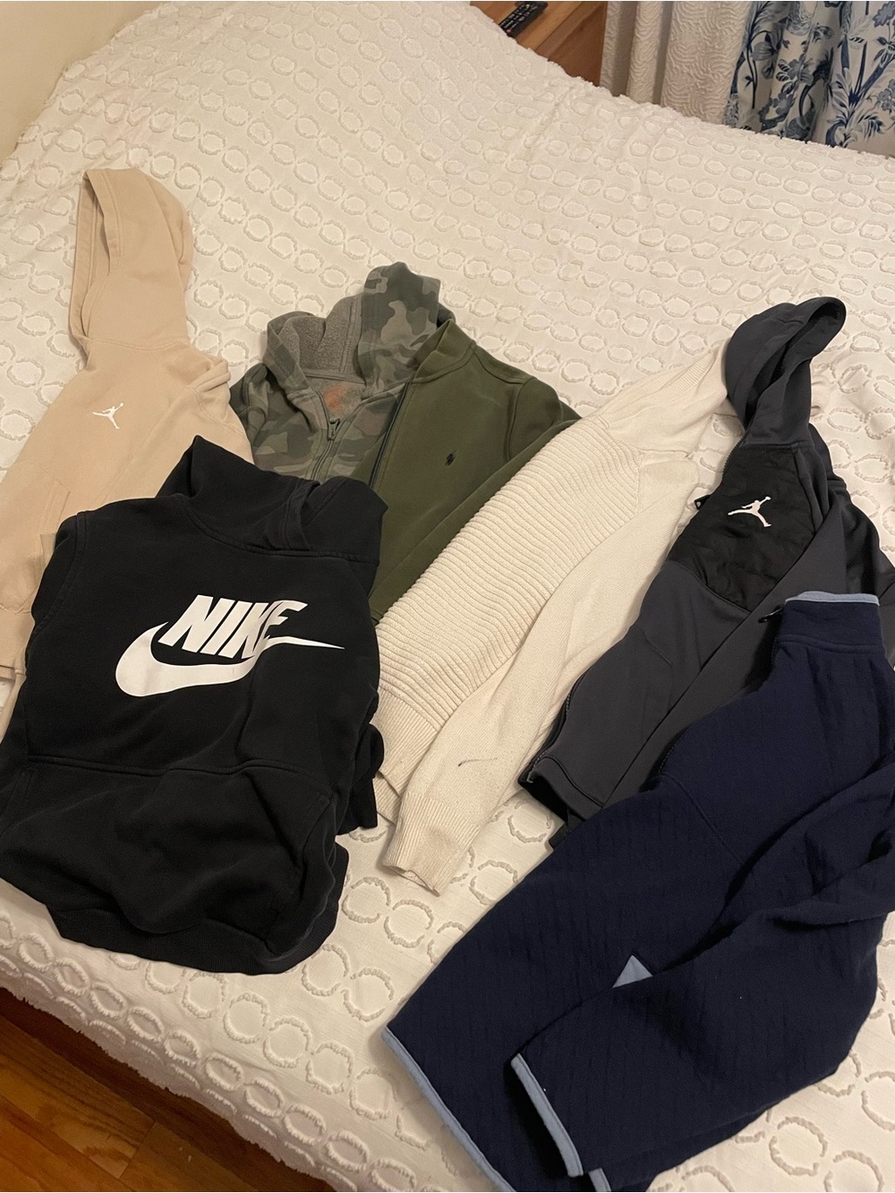 Boys bundle of size medium (8) clothes: shorts, hoodies, tshirts
